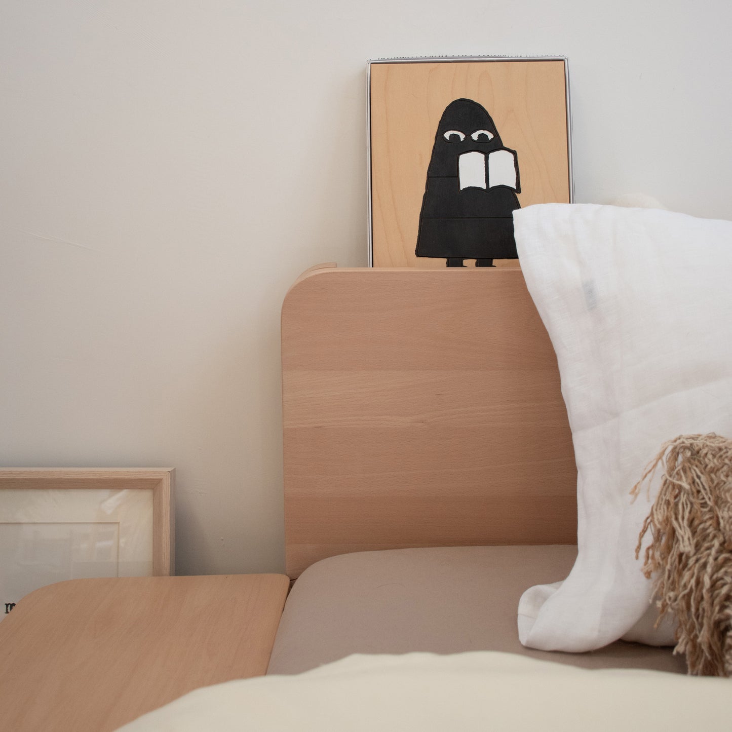 No. 1 Bed with Wooden Headboard