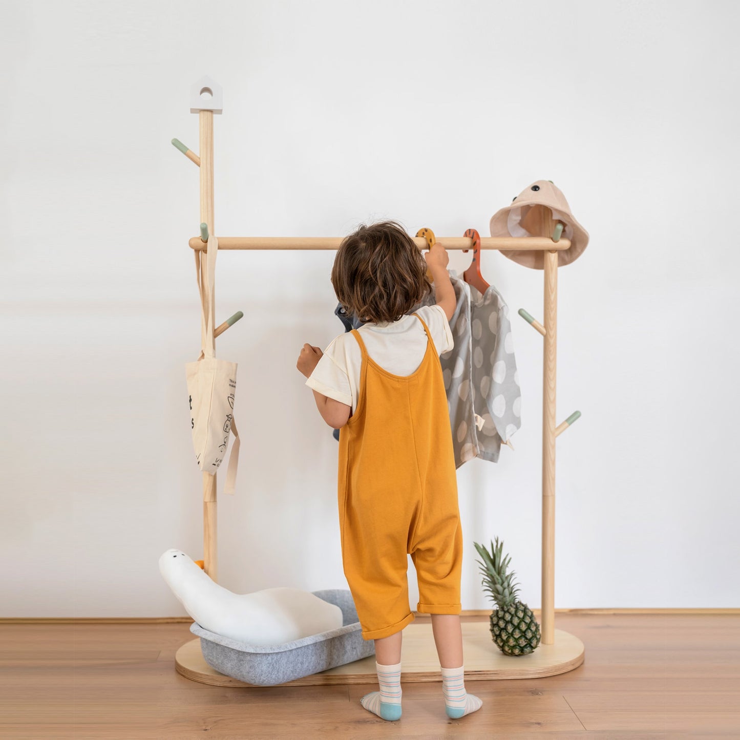 Tree Clothes Stand