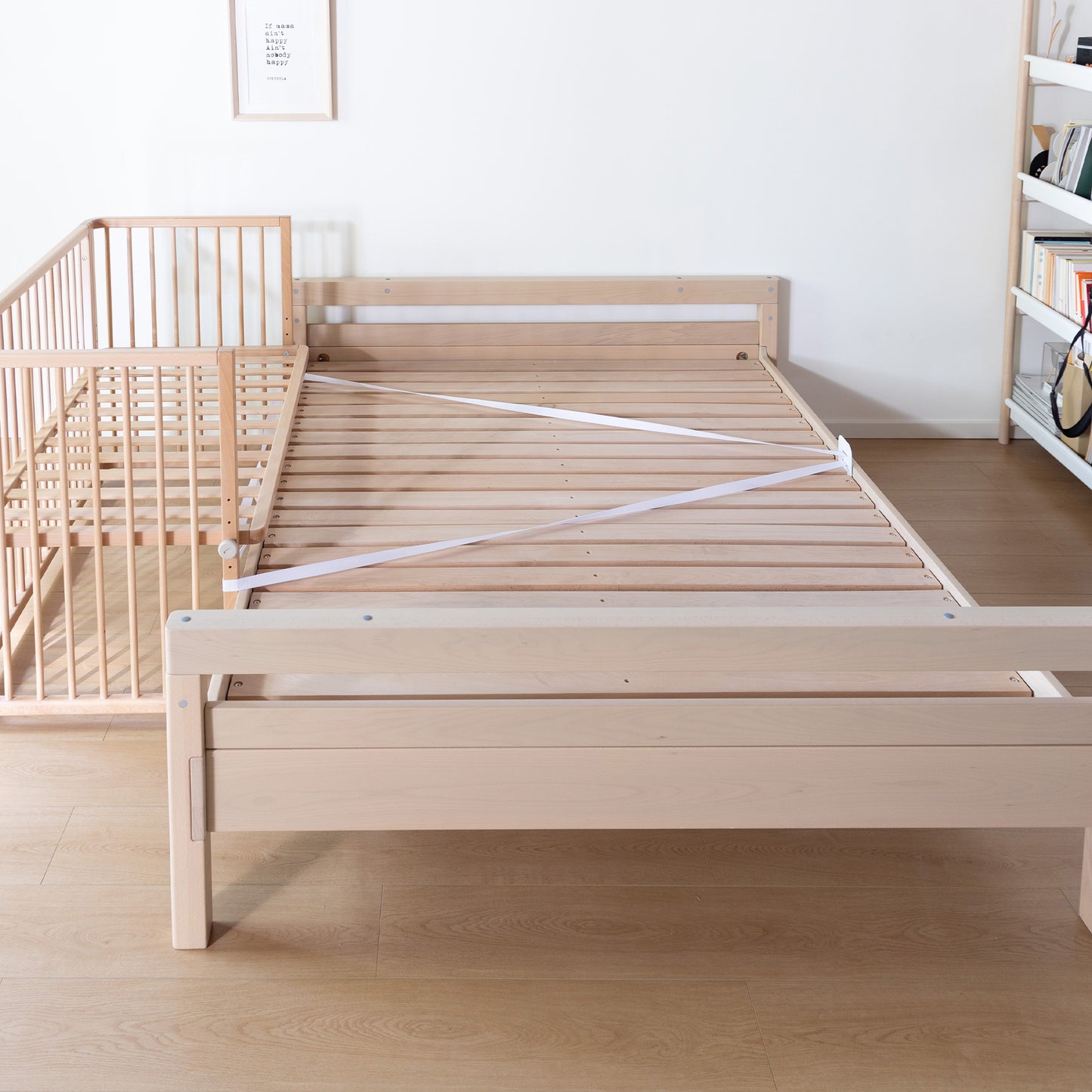 Kick It! 4-in-1 Baby Cot