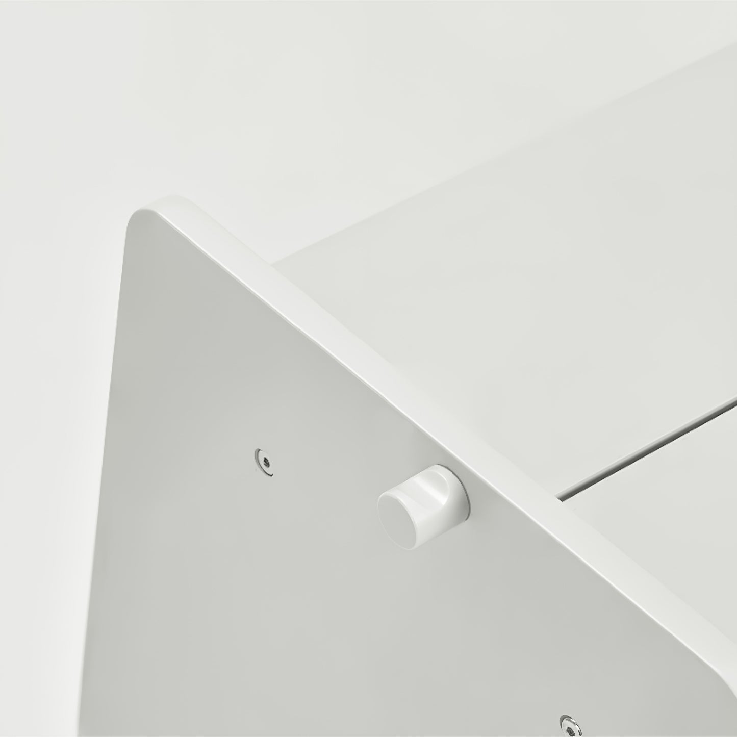 Little Pants Mobile Bookshelf