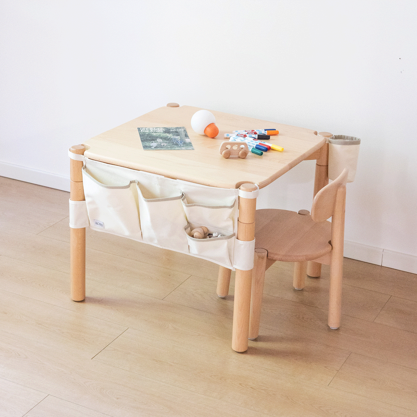 Snowy Paws Accessories