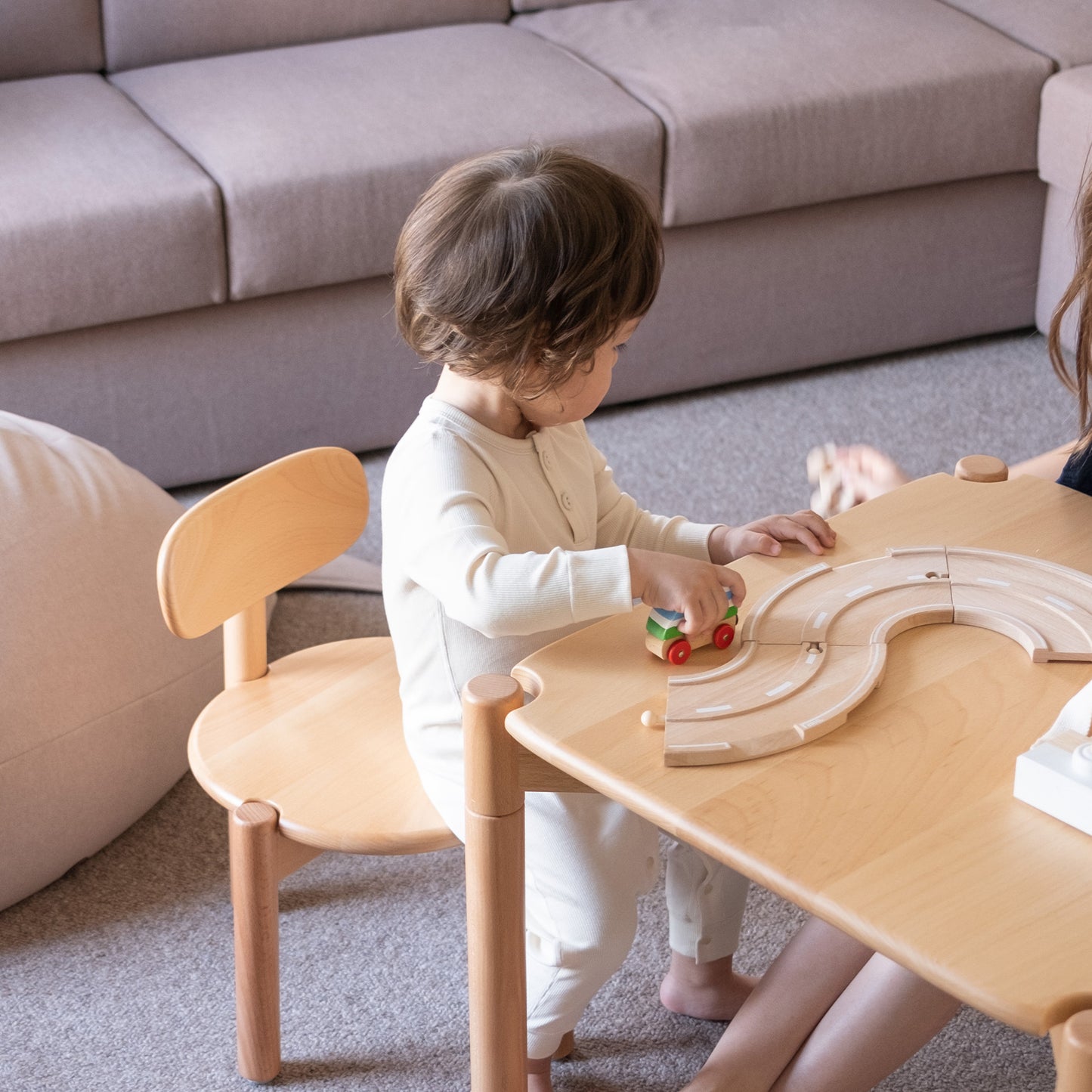 Snowy Paws Adjustable Play Table & Chair