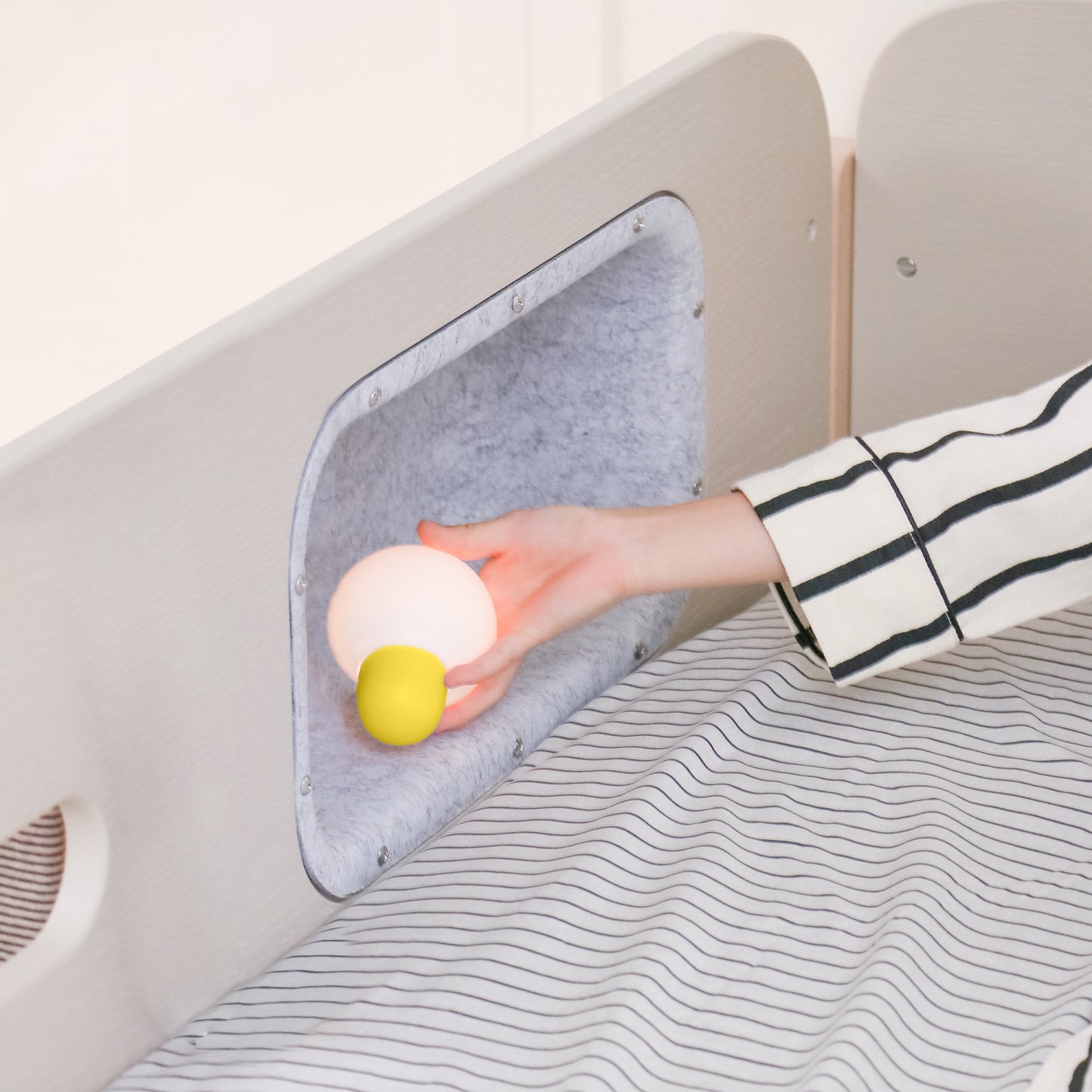 Steady Bed with 4-sided Bedrails