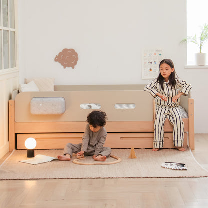 Steady Children's Bed with 4-sided Bedrails